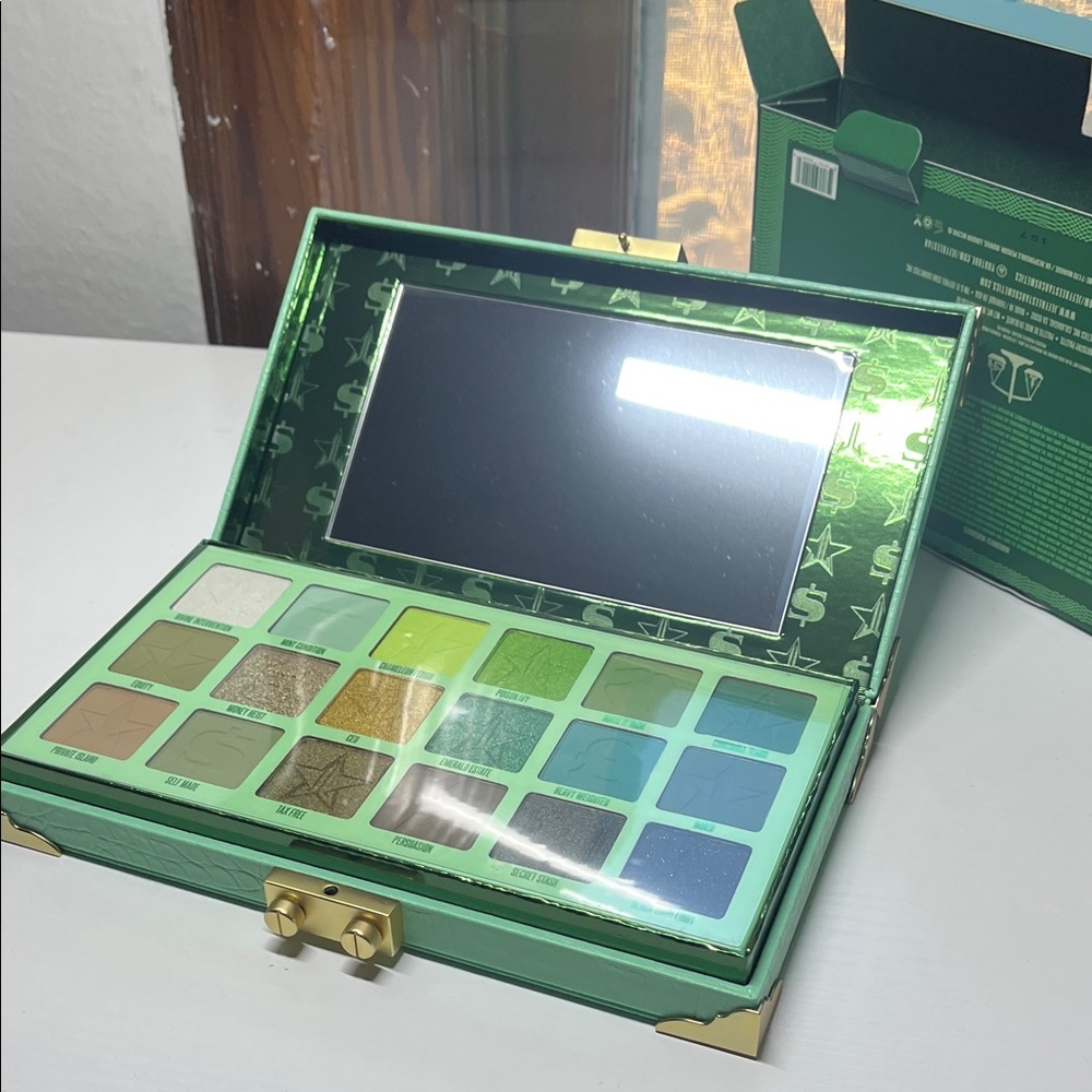 Jeffree Star Blood Money Eyeshadow Palette - Green and Gold - Picture 3 of 5